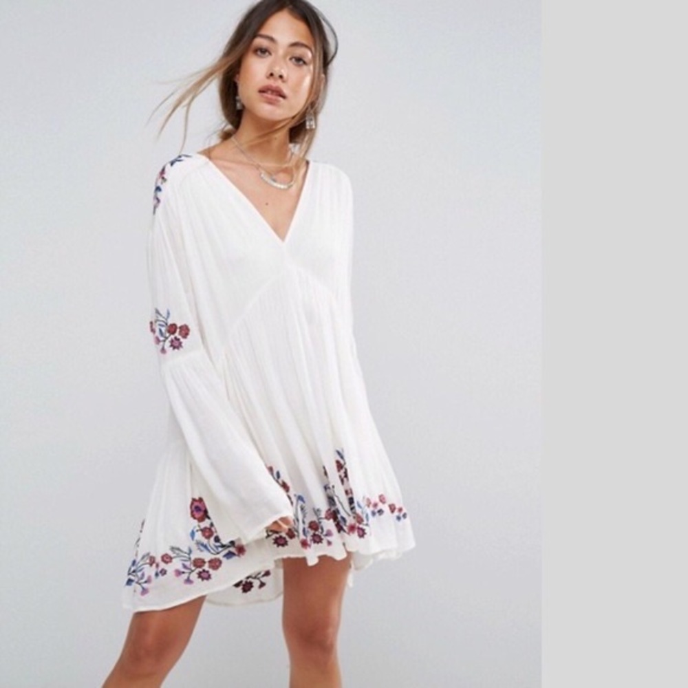 Free People Te Amo White Floral Embroidered Babydoll Minidress size XS